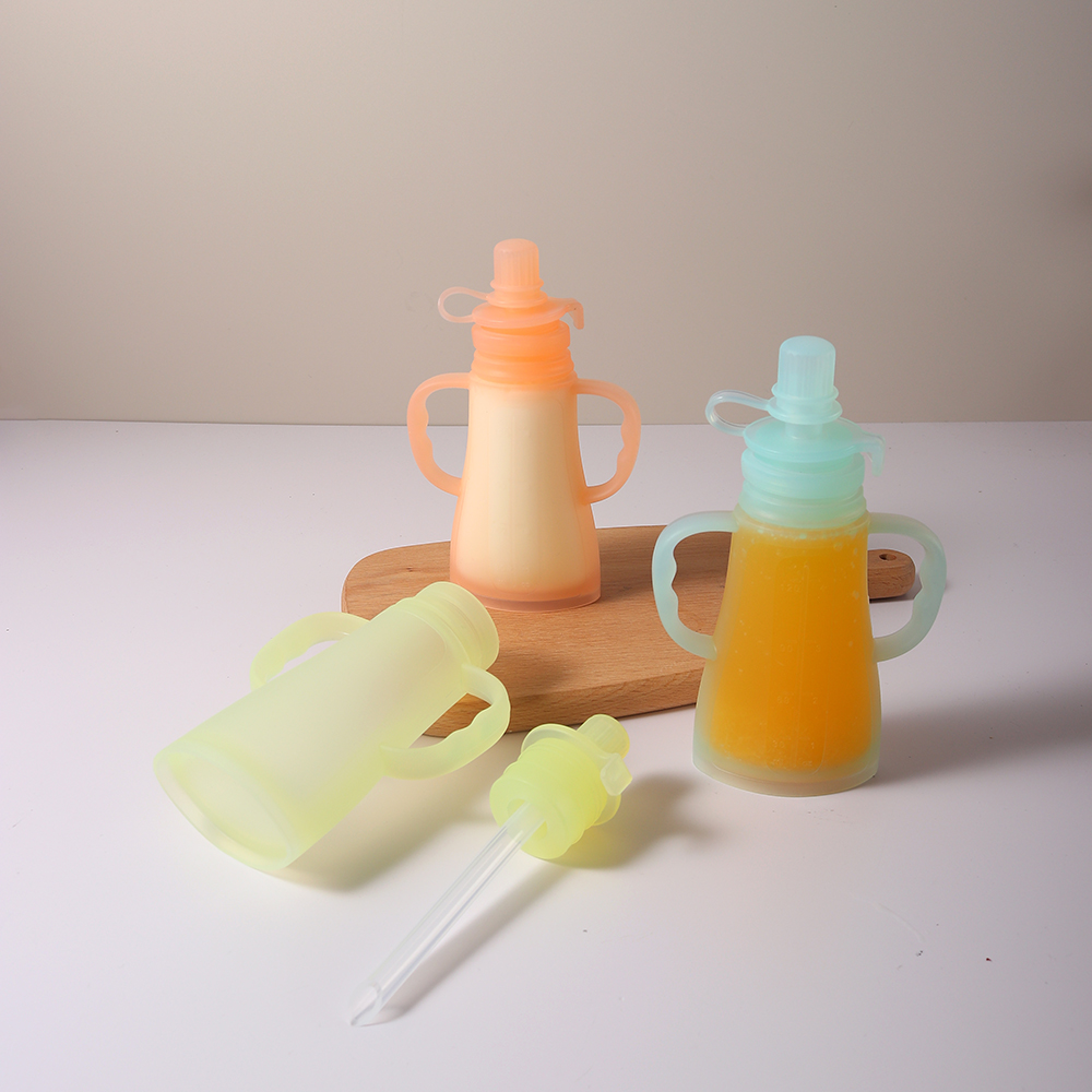 New Reusable Silicone Breast M - огляд і ціна Baby Food Zone